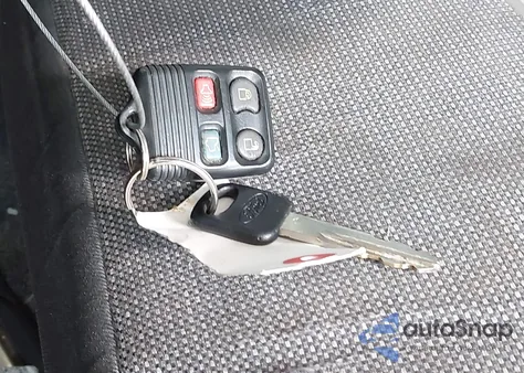 2009 Ford Crown Victoria Police/Police Interceptor/Police Interceptor W/3.55 Ls Axle (730A) из США, поврежденный, VIN 2FAHP71V89X143669